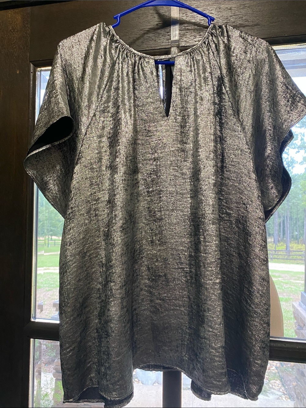 Worthington Black Metallic Short Sleeve Keyhole Top